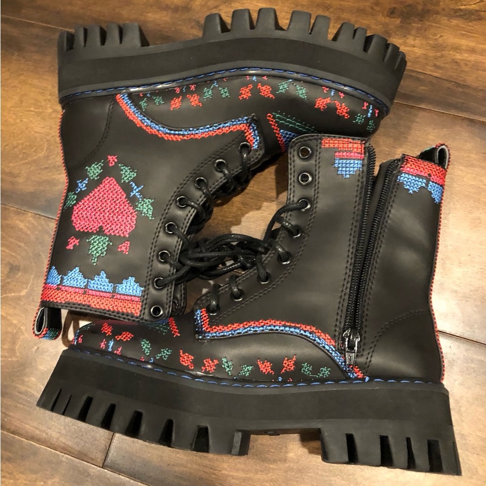 FARM Rio FARM Rio Stitched Lace-Up Boot NEW - Picture 12 of 16